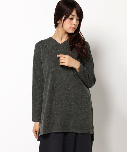 LBC（エルビーシー）の「アクリルナイロン起毛Vネックチュニック                            （ニット/セーター・レディース・チャコールグレー/レンガ/ベージュ・MEDIUM）」の2枚目の写真