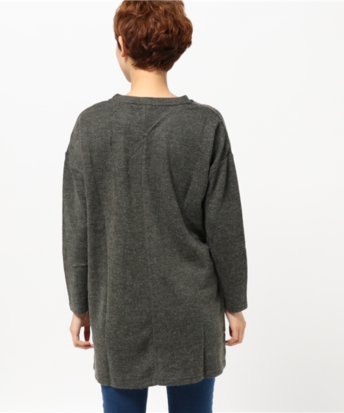 LBC（エルビーシー）の「アクリルナイロン起毛Vネックチュニック                            （ニット/セーター・レディース・チャコールグレー/レンガ/ベージュ・MEDIUM）」の6枚目の写真