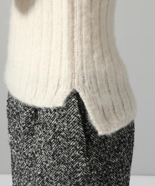 HARE(ハレ)の「モヘアソデロングプルオーバー(HARE)(ニット/セーター・レディース・オフホワイト/ボルドー/ブラック・FREE)」の12枚目の写真
