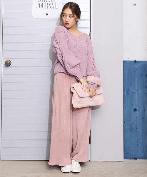 one after another NICE CLAUP（ワンアフターアナザーナイスクラップ）の「モールヤーンV開きニット（ニット/セーター・レディース・アイボリー/ピンク/ネイビー・FREE）」の16枚目の写真