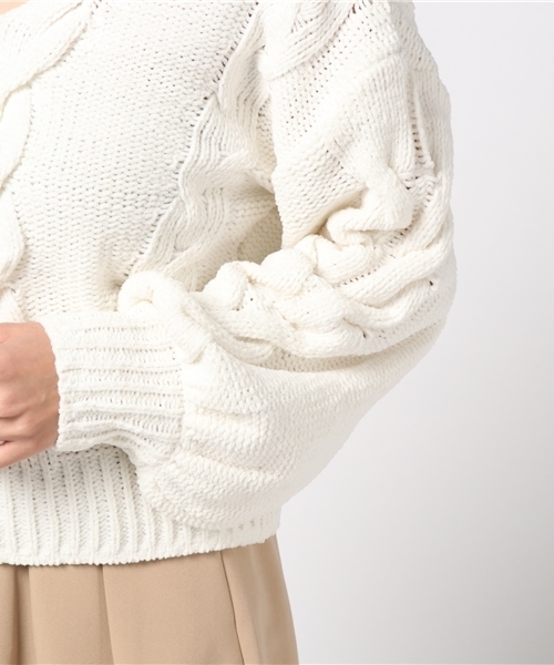 one after another NICE CLAUP（ワンアフターアナザーナイスクラップ）の「モールヤーンV開きニット（ニット/セーター・レディース・アイボリー/ピンク/ネイビー・FREE）」の8枚目の写真