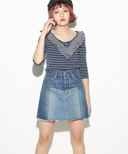 SLY(スライ)の「FRILL LACE UP 7分袖 TOPS(Tシャツ/カットソー・レディース・ブラック/ネイビー系/オフホワイト/レッド系その他・1/2)」の3枚目の写真