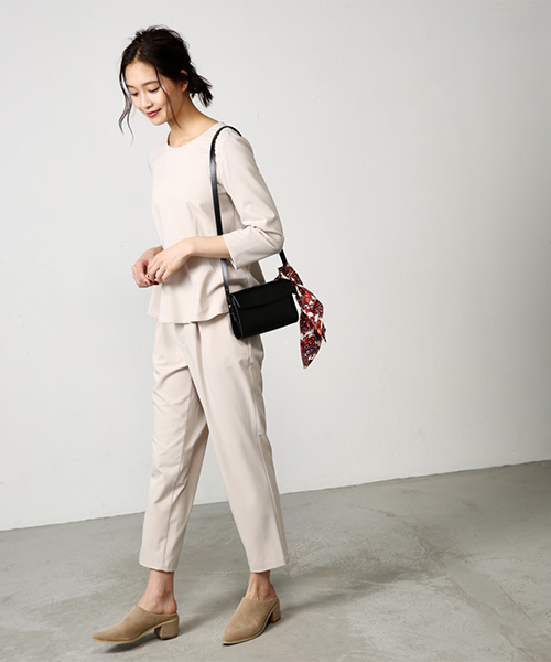 AZUL by moussy（アズールバイマウジー）の「ペプラム
