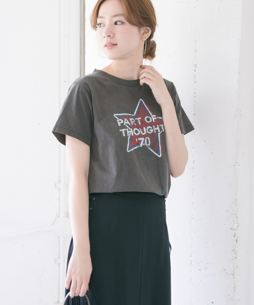 URBAN RESEARCH(アーバンリサーチ)の「VINTAGE LIKE T-SHIRTS(Tシャツ/カットソー・レディース・ブラック系その他/スミクロ・FREE)」の2枚目の写真