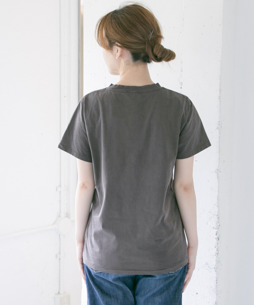 URBAN RESEARCH(アーバンリサーチ)の「VINTAGE LIKE T-SHIRTS(Tシャツ/カットソー・レディース・ブラック系その他/スミクロ・FREE)」の9枚目の写真