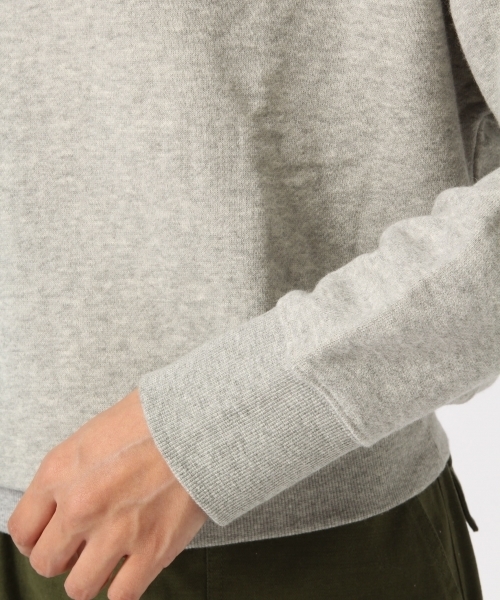 GLOBAL WORK（グローバルワーク）の「モックネックスウェット長袖/764078（スウェット・レディース・ホワイト/ダークブラウン/パープル/グレー・MEDIUM/LARGE）」の13枚目の写真