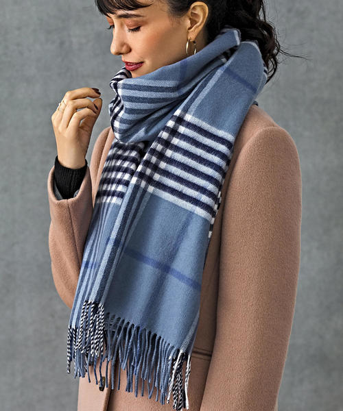 Johnstons of Elgin（ジョンストンズオブエルガン）の「[別注][ジョンストンズ]JOHNSTONS SC チェックストール 18AW（ストール/ショール・レディース・パープル/ダークグレー/モカ/オレンジ/イエロー/ネイビー/レッド/グレー/ブラック・FREE）」の5枚目の写真