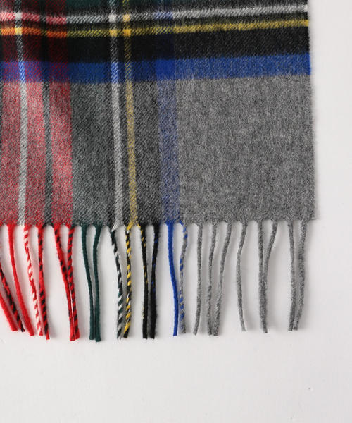 Johnstons of Elgin（ジョンストンズオブエルガン）の「[別注][ジョンストンズ]JOHNSTONS SC チェックストール 18AW（ストール/ショール・レディース・パープル/ダークグレー/モカ/オレンジ/イエロー/ネイビー/レッド/グレー/ブラック・FREE）」の14枚目の写真