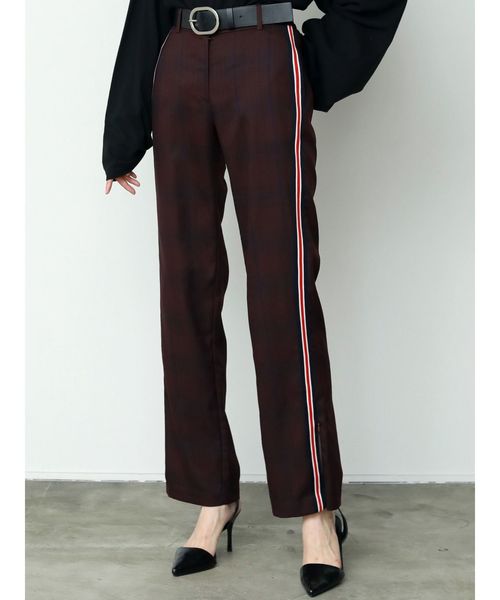 EMODA（エモダ）の「ラインジップオープンスリットパンツ