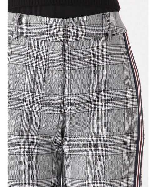 EMODA（エモダ）の「ラインジップオープンスリットパンツ（その他パンツ・レディース・グレー/レッド/カーキ・SMALL/MEDIUM）」の12枚目の写真