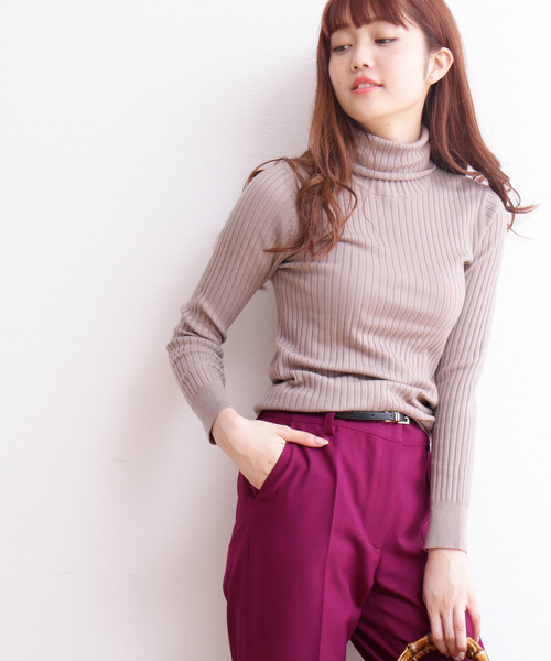 N.（N. Natural Beauty Basic）（エヌエヌナチュラルビューティーベーシック）の「◆≪ウールベーシックⅠ タートルネックニット≫（ニット/セーター・レディース・ブラック/ベージュ/ブラウン/ピンク/ブルー/グリーン/ホワイト・MEDIUM）」の5枚目の写真