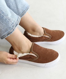 AmiAmi | つま先まであったかファー！ボアスリッポンスニーカー(スニーカー)