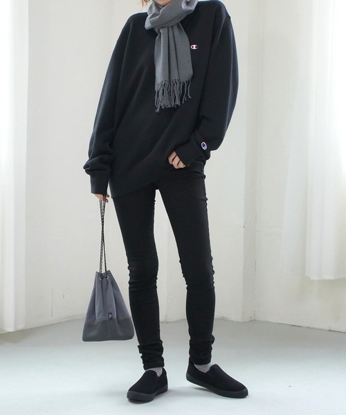 AmiAmi(アミアミ)の「つま先まであったかファー!ボアスリッポンスニーカー(スニーカー・レディース・ブラック/グレー/グレー系その他/ナチュラル/キャメル/チェック/ベージュ/ブラウン/ブラック系その他・22.5cm/23cm/23.5cm/24cm/24.5cm/25cm/27cm/26cm)」の12枚目の写真