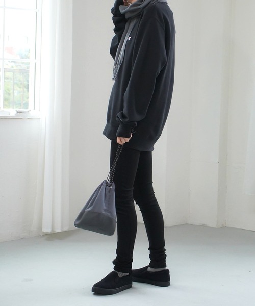 AmiAmi(アミアミ)の「つま先まであったかファー!ボアスリッポンスニーカー(スニーカー・レディース・ブラック/グレー/グレー系その他/ナチュラル/キャメル/チェック/ベージュ/ブラウン/ブラック系その他・22.5cm/23cm/23.5cm/24cm/24.5cm/25cm/27cm/26cm)」の10枚目の写真