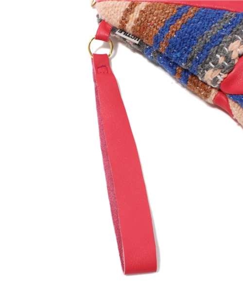 Free Peddler Market(フリーペドラーマーケット)の「【U.C.TILE】Triangle pattern Clutch bag Mexican(クラッチバッグ・レディース・A・FREE)」の5枚目の写真