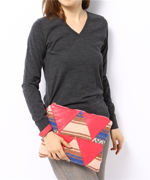 Free Peddler Market(フリーペドラーマーケット)の「【U.C.TILE】Triangle pattern Clutch bag Mexican(クラッチバッグ・レディース・A・FREE)」の2枚目の写真