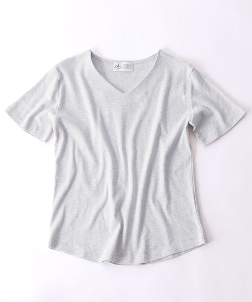 Chaco closet(チャコ クローゼット)の「綿フライスベーシックVネック半袖T(Tシャツ/カットソー・レディース・ブラック/ベージュ/ネイビー/オフホワイト/ラベンダー/ライトカーキ/オートミール/ホワイト系その他/ブラック系その他/杢グレー/ベージュ系その他/ライトイエロー/ベージュ系その他2/スモークピンク/ダークベージュ/チャコールグレー/オレンジ/カーキ/サックスブルー/ブラウン・S/M/L)」の21枚目の写真