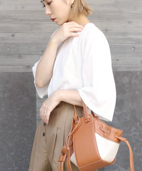 c.u.l（シーユーエル）の「【c.u.l】ビッグシルエット ルーズTシャツ chw786（Tシャツ/カットソー・レディース・ブラック/ベージュ/チャコールグレー/ホワイト・M）」の2枚目の写真