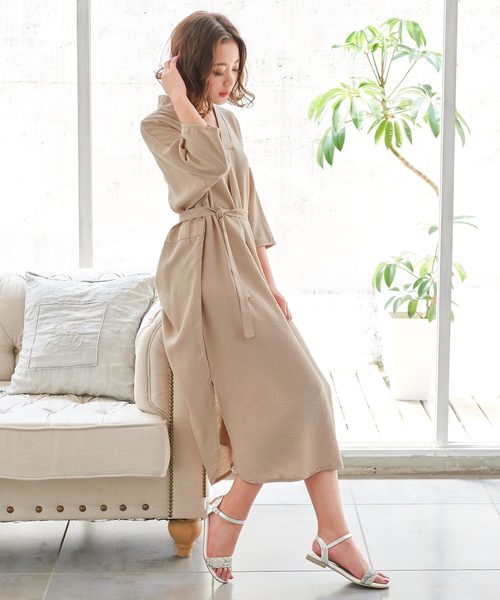 KOBE LETTUCE（コウベレタス）の「サイドスリットロング丈シャツワンピース（ワンピース・レディース・ブラック/オフホワイト/ベージュ・FREE）」の3枚目の写真