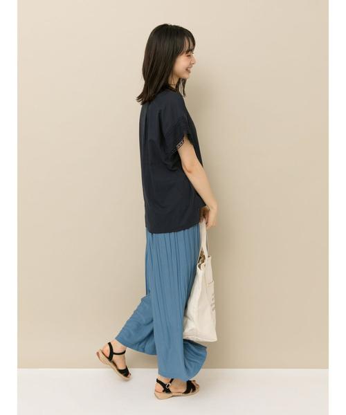 earth music&ecology(アースミュージックアンドエコロジー)の「カットプリーツスカーチョ ●*(その他パンツ・レディース・ブラック/ベージュ/マスタード/モカ/ダークブルー/ダークグリーン・FREE)」の7枚目の写真