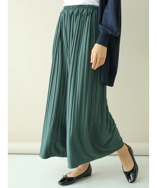 earth music&ecology(アースミュージックアンドエコロジー)の「カットプリーツスカーチョ ●*(その他パンツ・レディース・ブラック/ベージュ/マスタード/モカ/ダークブルー/ダークグリーン・FREE)」の4枚目の写真