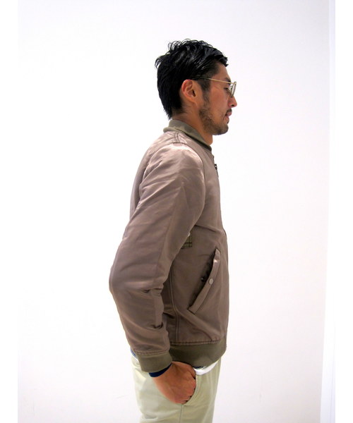 Denime(ドゥニーム)の「FLIGHT JACKET TYPE MA-1(ミリタリージャケット・メンズ・ベージュ/ブラック・LARGE/MEDIUM/SMALL)」の5枚目の写真