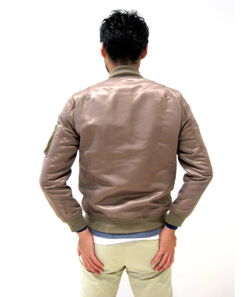 Denime(ドゥニーム)の「FLIGHT JACKET TYPE MA-1(ミリタリージャケット・メンズ・ベージュ/ブラック・LARGE/MEDIUM/SMALL)」の6枚目の写真