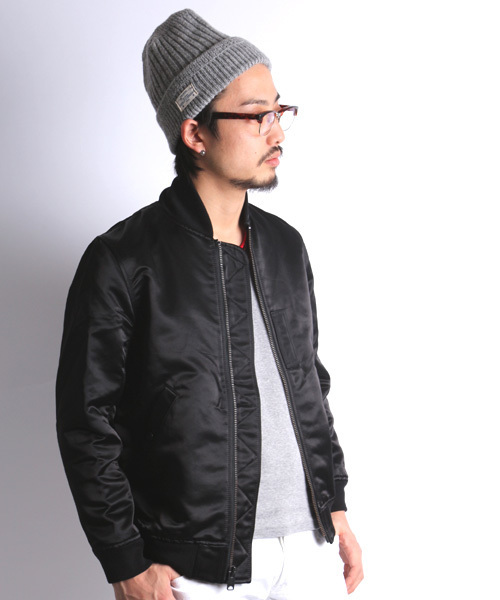 Denime(ドゥニーム)の「FLIGHT JACKET TYPE MA-1(ミリタリージャケット・メンズ・ベージュ/ブラック・LARGE/MEDIUM/SMALL)」の8枚目の写真