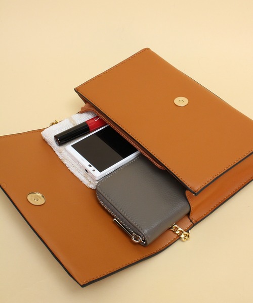 LuuNa（ルーナ）の「2WAY チェーン クラッチ ショルダー バッグ（ショルダーバッグ・レディース・ブラック/ネイビー/キャメル・FREE）」の10枚目の写真