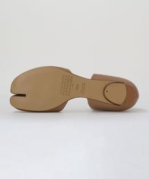 Maison Margiela TABIタビ アンクルストラップ ベージュ Maison Margiela（メゾンマルジェラ）の「＜MAISON MARGIELA