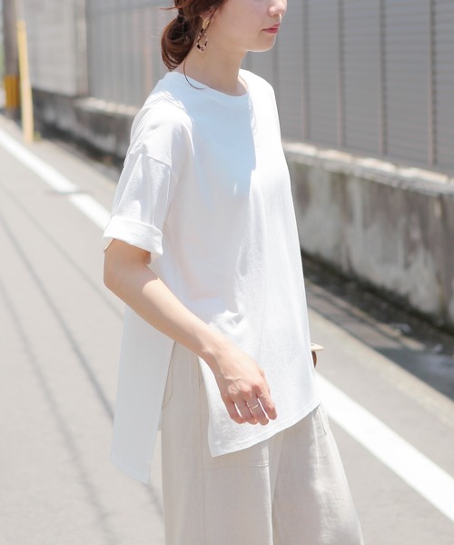 reca(レカ)の「リサイクルコットン サイドスリットTシャツ(Tシャツ/カットソー・レディース・オフホワイト/ブラック/ベージュ系その他・M)」の2枚目の写真