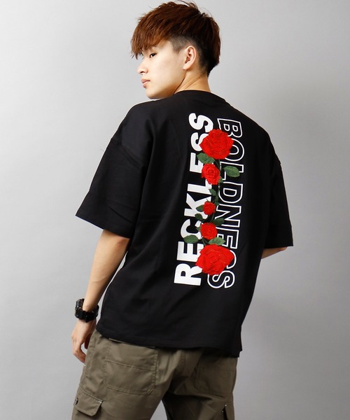 FUNALIVE（ファンアライブ）の「【RINGS】ルーズシルエット 半袖Tシャツ（Tシャツ/カットソー・メンズ・ホワイト/グリーン/ブラック系その他/グリーン系その他/ホワイト×ブルー/ブルー系その他/ブラック系その他2/サックスブルー/ベージュ/ブラック×ブルー/ホワイト×レッド/ブラック×レッド/ブラック・M/L）」の7枚目の写真