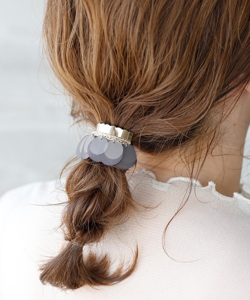 【1164】レジン　マトリカリア　ヘアゴム　ポニーフック　ブロ―チ　ハンドメイド 1164】レジン マトリカリア ヘアゴム ポニーフック ブロ―チ ハンドメイド