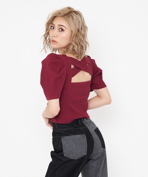 SPIRALGIRL(スパイラルガール)の「バッククロスパワショルカットトップス(Tシャツ/カットソー・レディース・ブラック/ベージュ/パープル/グリーン・FREE)」の16枚目の写真