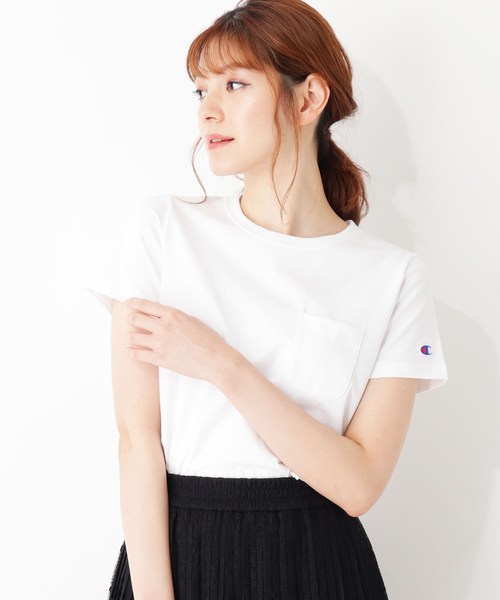 Champion(チャンピオン)の「Champion ポケットTシャツ(Tシャツ/カットソー・レディース・オフホワイト/グリーン/イエロー系7/オレンジ/ブラック・03/02)」の2枚目の写真