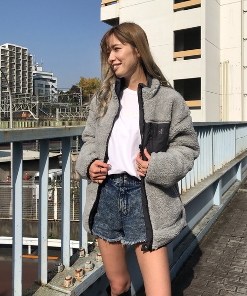 adidas（アディダス）の「adidas ビッグシルエット リバーシブル