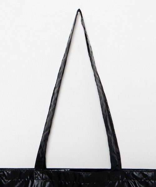 Disney（ディズニー）の「∴WEGO/ディズニーヴィランズ 別注メタリックトートバッグ（トートバッグ・レディース・ブラック/シルバー・FREE）」の4枚目の写真