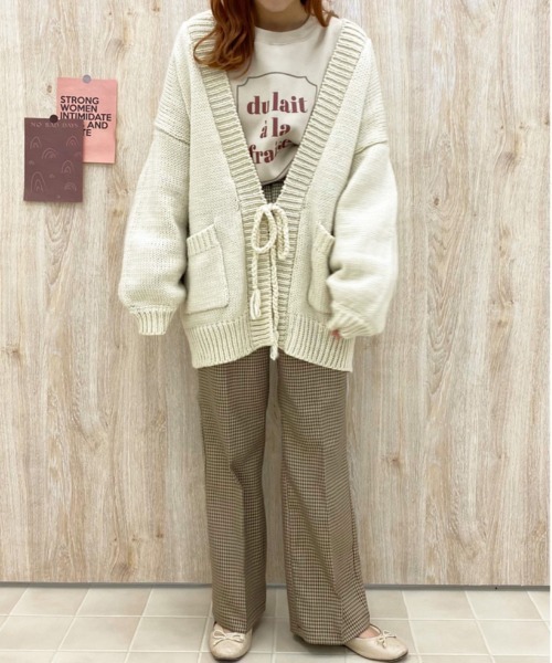 apres jour(アプレジュール)の「袖ボリュームカーディガン【ZOZOTOWN限定アイテム】【10AP】(カーディガン/ボレロ・レディース・モカ/アイボリー/ベージュ・X-LARGE/フリー)」の7枚目の写真