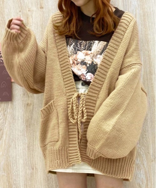 apres jour(アプレジュール)の「袖ボリュームカーディガン【ZOZOTOWN限定アイテム】【10AP】(カーディガン/ボレロ・レディース・モカ/アイボリー/ベージュ・X-LARGE/フリー)」の12枚目の写真