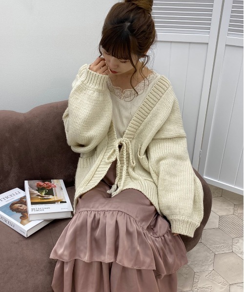 apres jour(アプレジュール)の「袖ボリュームカーディガン【ZOZOTOWN限定アイテム】【10AP】(カーディガン/ボレロ・レディース・モカ/アイボリー/ベージュ・X-LARGE/フリー)」の16枚目の写真