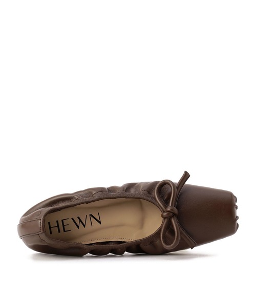 ESTNATION（エストネーション）の「HEWN / スクエアトゥバレエ