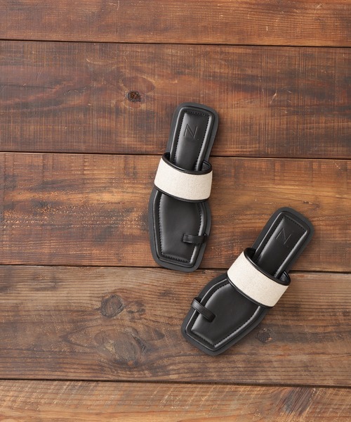 N.(N. Natural Beauty Basic)(エヌエヌナチュラルビューティーベーシック)の「◆ワイドベルトサンダル(サンダル・レディース・ブラック/ブラック系その他/ホワイト・LARGE/MEDIUM)」の3枚目の写真