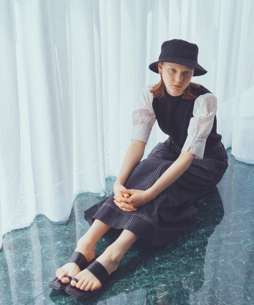 N.(N. Natural Beauty Basic)(エヌエヌナチュラルビューティーベーシック)の「◆ワイドベルトサンダル(サンダル・レディース・ブラック/ブラック系その他/ホワイト・LARGE/MEDIUM)」の18枚目の写真