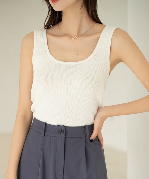 SAISON DE PAPILLON(セゾンドパピヨン)の「サマーニットタンクトップ(タンクトップ・レディース・ホワイト/ブルーグレー/イエロー/ネイビー/パープル/ブラック・L/M)」の2枚目の写真