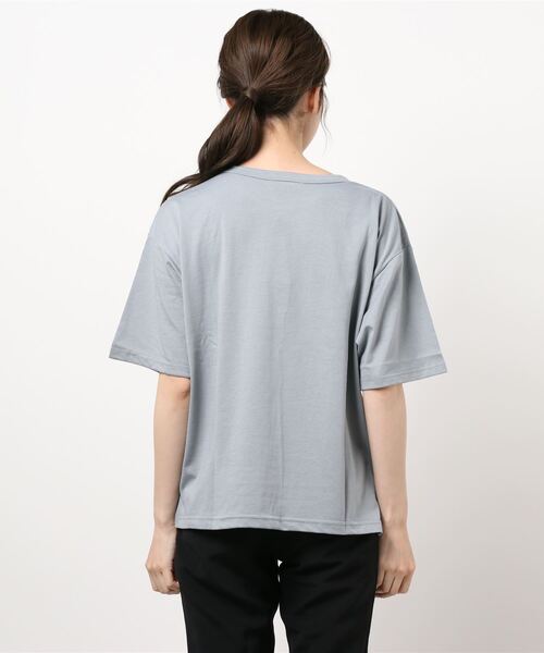 ehka sopo（エヘカソポ）の「筆記体ロゴＴシャツ（Tシャツ/カットソー・レディース・オフホワイト/グレー/キナリ/ブラウン・ﾌﾘ-）」の5枚目の写真