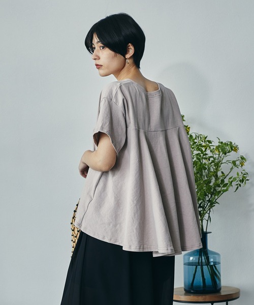 ECRIRE（エクリール）の「綿100％ 10oz天竺コットン ドレープTシャツ（Tシャツ/カットソー・レディース・オフホワイト/チャコールグレー/ピンク/ライトグリーン・フリー）」の16枚目の写真