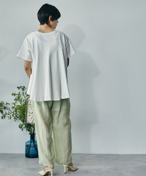 ECRIRE（エクリール）の「綿100％ 10oz天竺コットン ドレープTシャツ（Tシャツ/カットソー・レディース・オフホワイト/チャコールグレー/ピンク/ライトグリーン・フリー）」の6枚目の写真