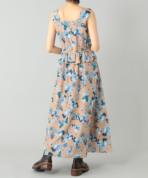 GRACE CONTINENTAL(グレースコンチネンタル)の「ハイビスカスシャーリングワンピース(ワンピース・レディース・ブラック/ベージュ・36/38)」の7枚目の写真