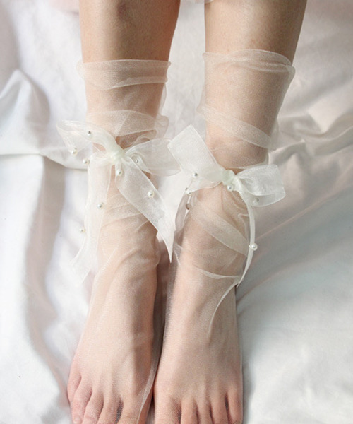 c.u.l（シーユーエル）の「【c.u.l】パール付きリボン レースアップチュールソックス cula216（ソックス/靴下・レディース・ホワイト/ブラック/ベージュ/グレー/アイボリー・FREE）」の8枚目の写真