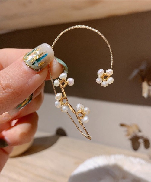 LA VORAGINE（ラ ヴォラジネ）の「イヤーカフ２点セット（イヤーカフ・レディース・A・FREE）」の10枚目の写真